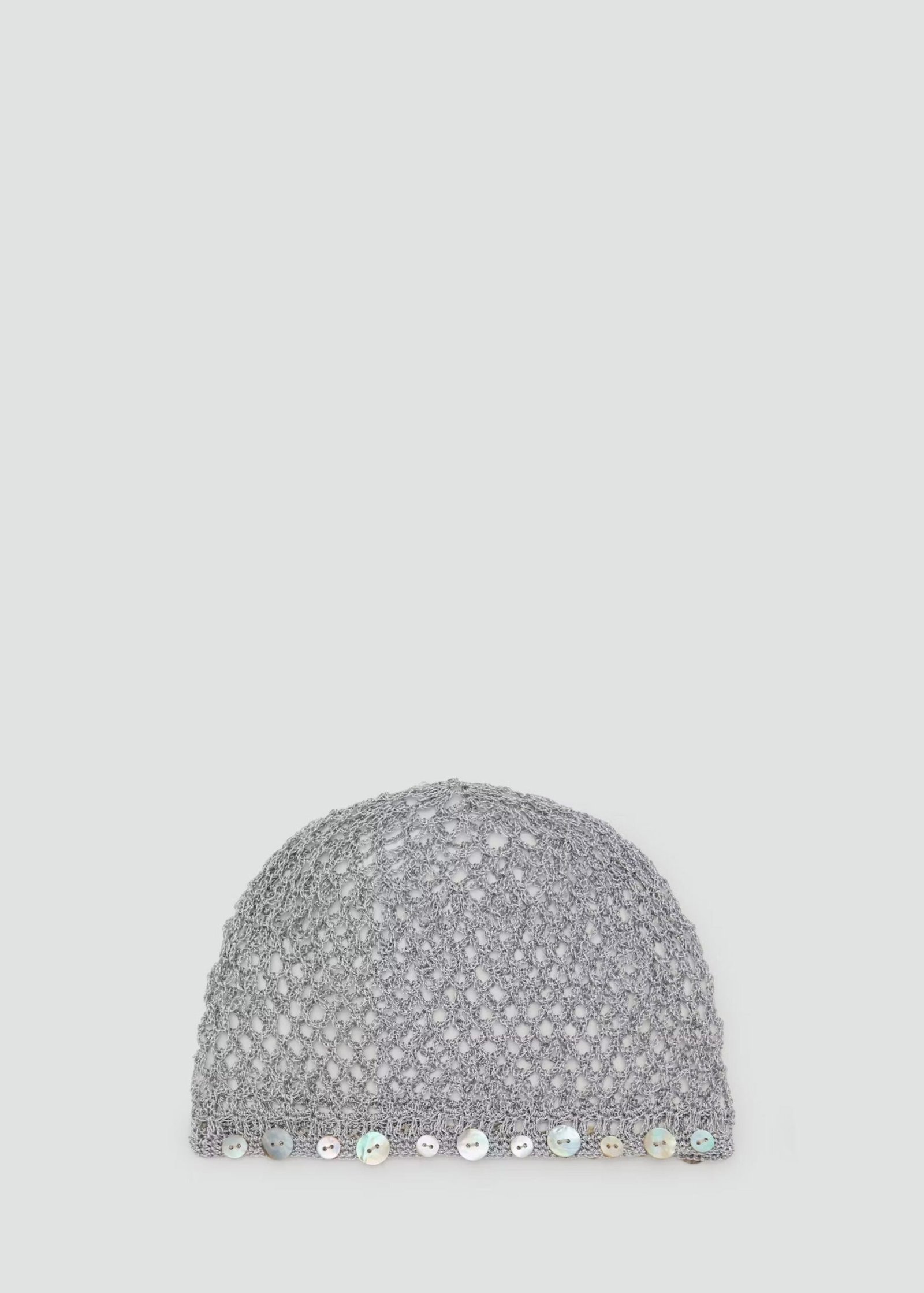 Crochet hat with decorative buttons - Image 4