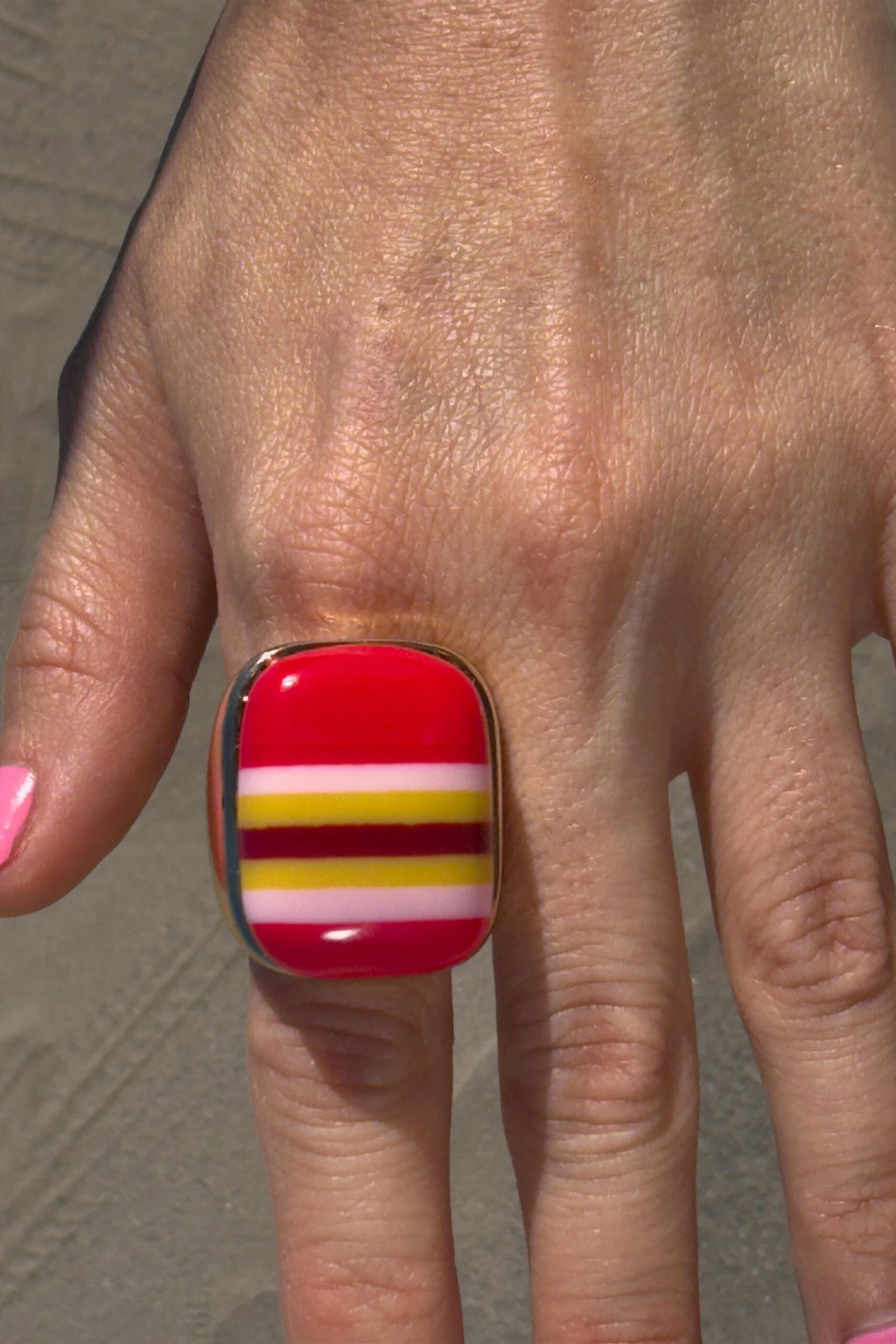 2-Pack Resin Striped Rings - Image 3